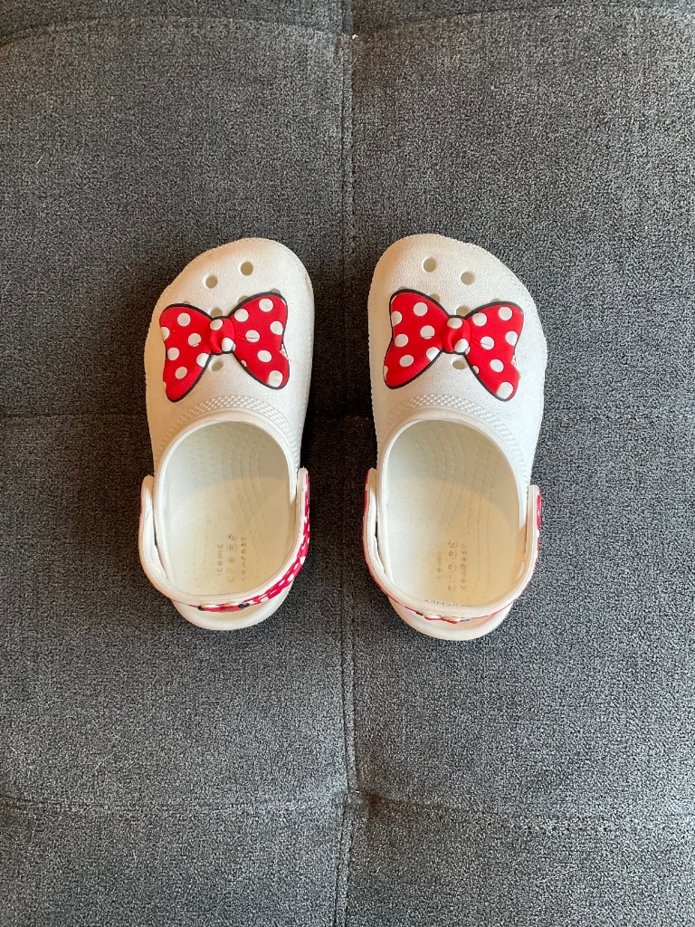 EUC Minnie Mouse Disney Crocs Size 11